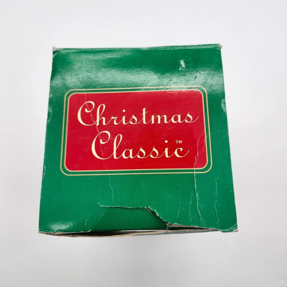 Christmas Classic Musical Motion Snow‎ Globe Santa Sleigh Reindeer Water Globe